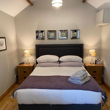 The Bothy At Ivy Cottage 홀트휘슬 외부 사진